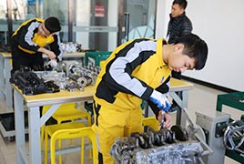 ��ͨ����ѧУ���޾�ҵ����