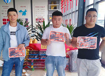 ��ͨ����ѧУ���޾�ҵ����