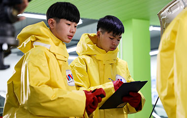 ����Դ���ư�